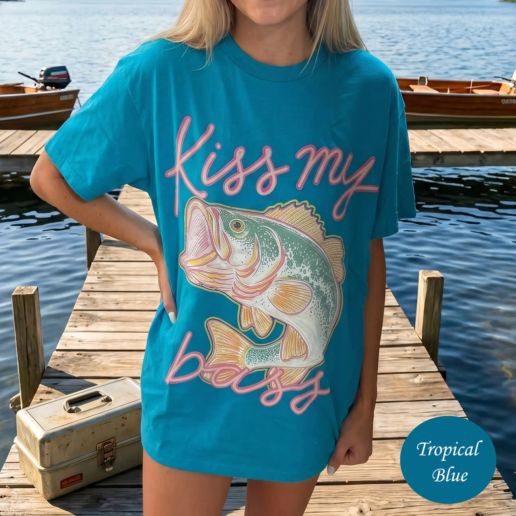 Preppy "Kiss My Bass" Graphic T-Shirt, Retro Bass Fishing Beach Tee for Women, Cute Lake Life Summer Shirt