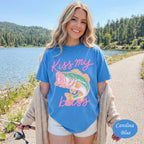 Preppy "Kiss My Bass" Graphic T-Shirt, Retro Bass Fishing Beach Tee for Women, Cute Lake Life Summer Shirt