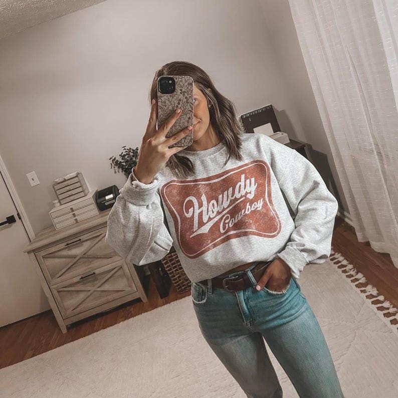 Howdy Cowboy crewneck sweatshirt, Howdy Western Sweatshirt, Yee Haw Sweater, Cowgirls Shirt, Country Cowboy TShirt, Southern Howdy Shirt, Western Clothes Gift for her Cowgirl