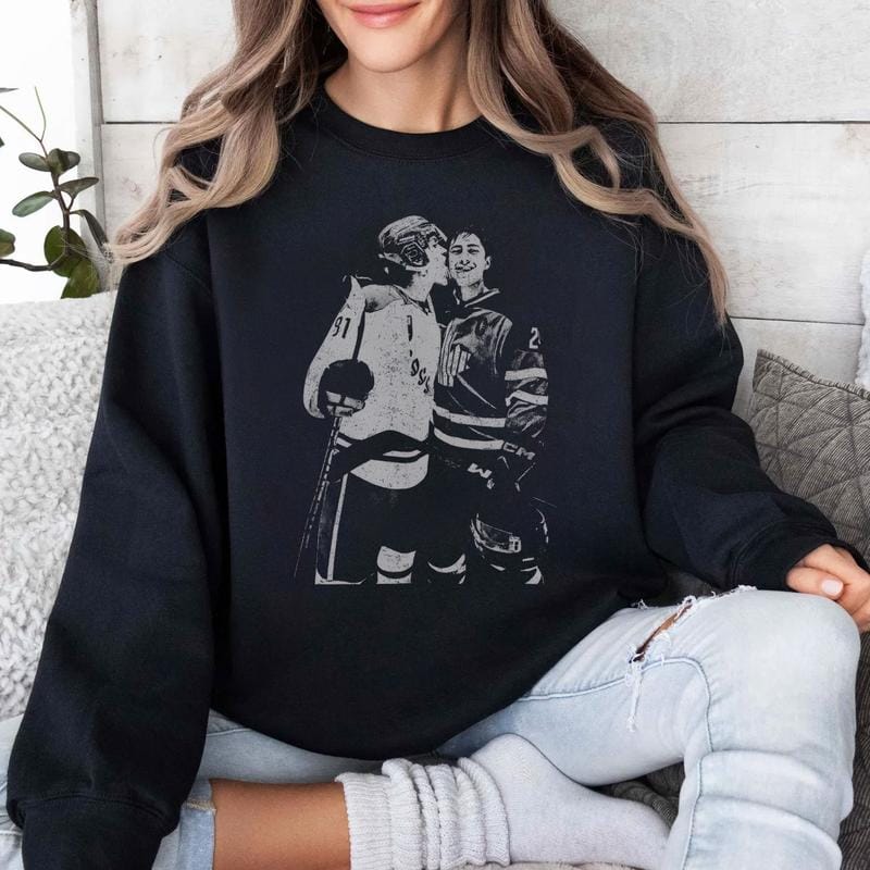 Funny Hudson Williams Connor Storrie Vintage Shirt, Team Hollanov Heated Retro shirt, Unisex T-Shirt for Fans